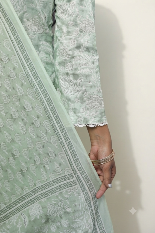 light-green-cotton-suit-set-for-women