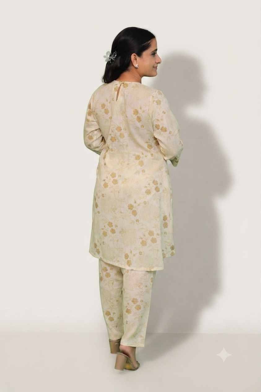 Shop the Retailvilla Cream Cotton Kurti Set.